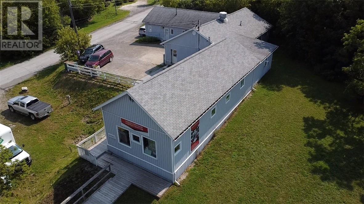 17 Campbell Street E, Little Current, Ontario  P0P 1K0 - Photo 1 - 2124655