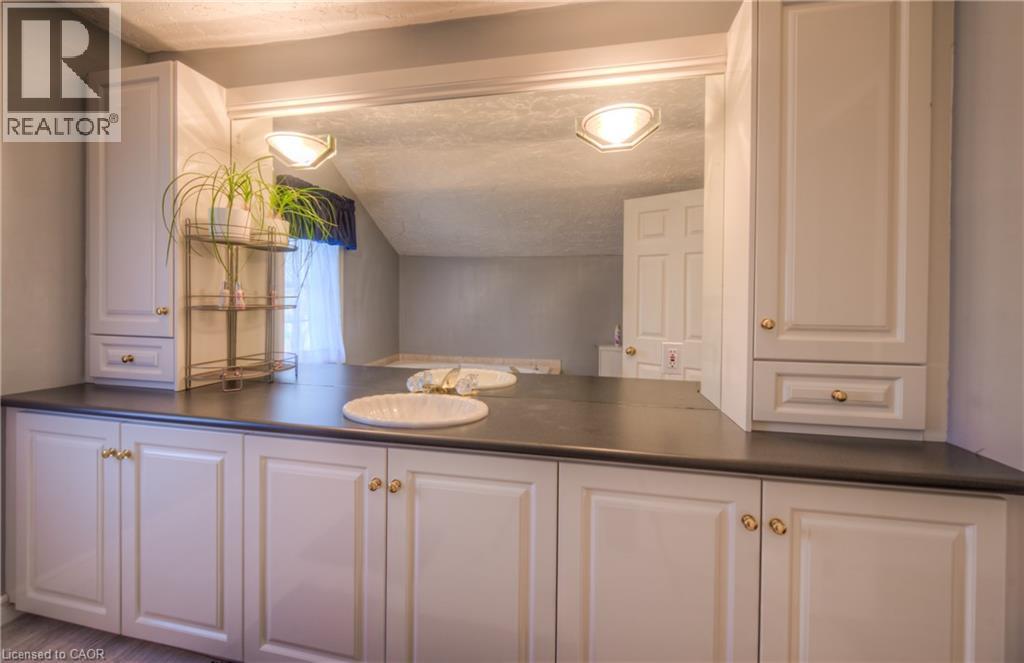 150 Woolwich Street S, Breslau, Ontario  N0B 1M0 - Photo 36 - 40767735