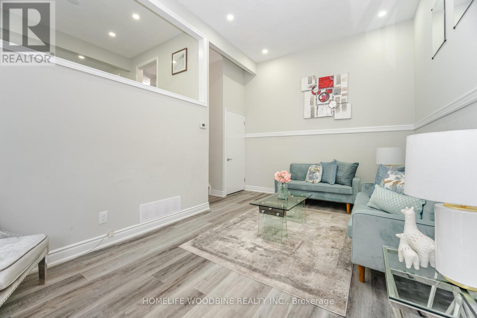 22 Highview Trail, Brampton, Ontario  L6S 1P5 - Photo 20 - W12393832
