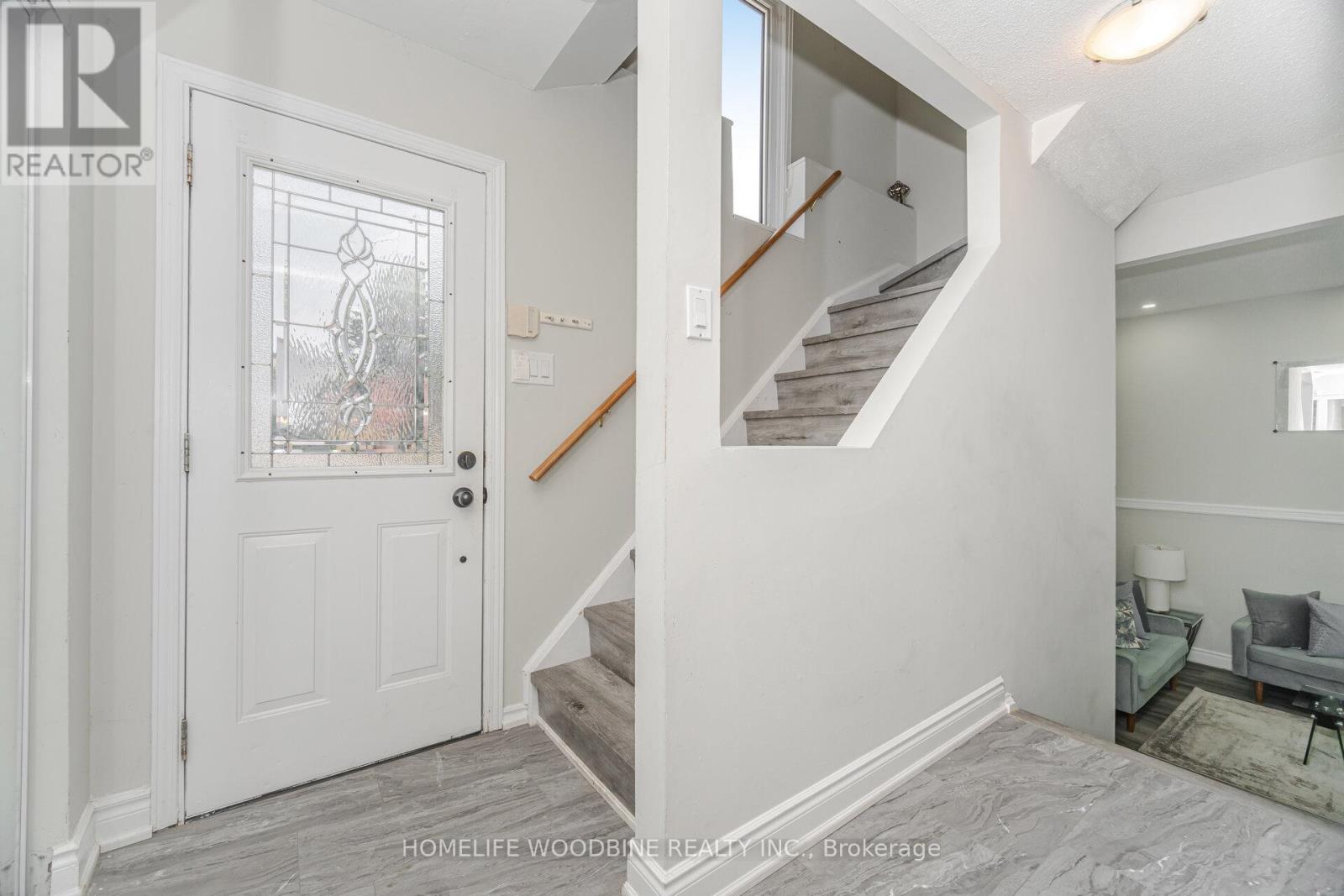 22 Highview Trail, Brampton, Ontario  L6S 1P5 - Photo 22 - W12393832