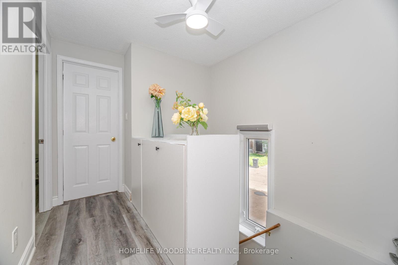 22 Highview Trail, Brampton, Ontario  L6S 1P5 - Photo 23 - W12393832
