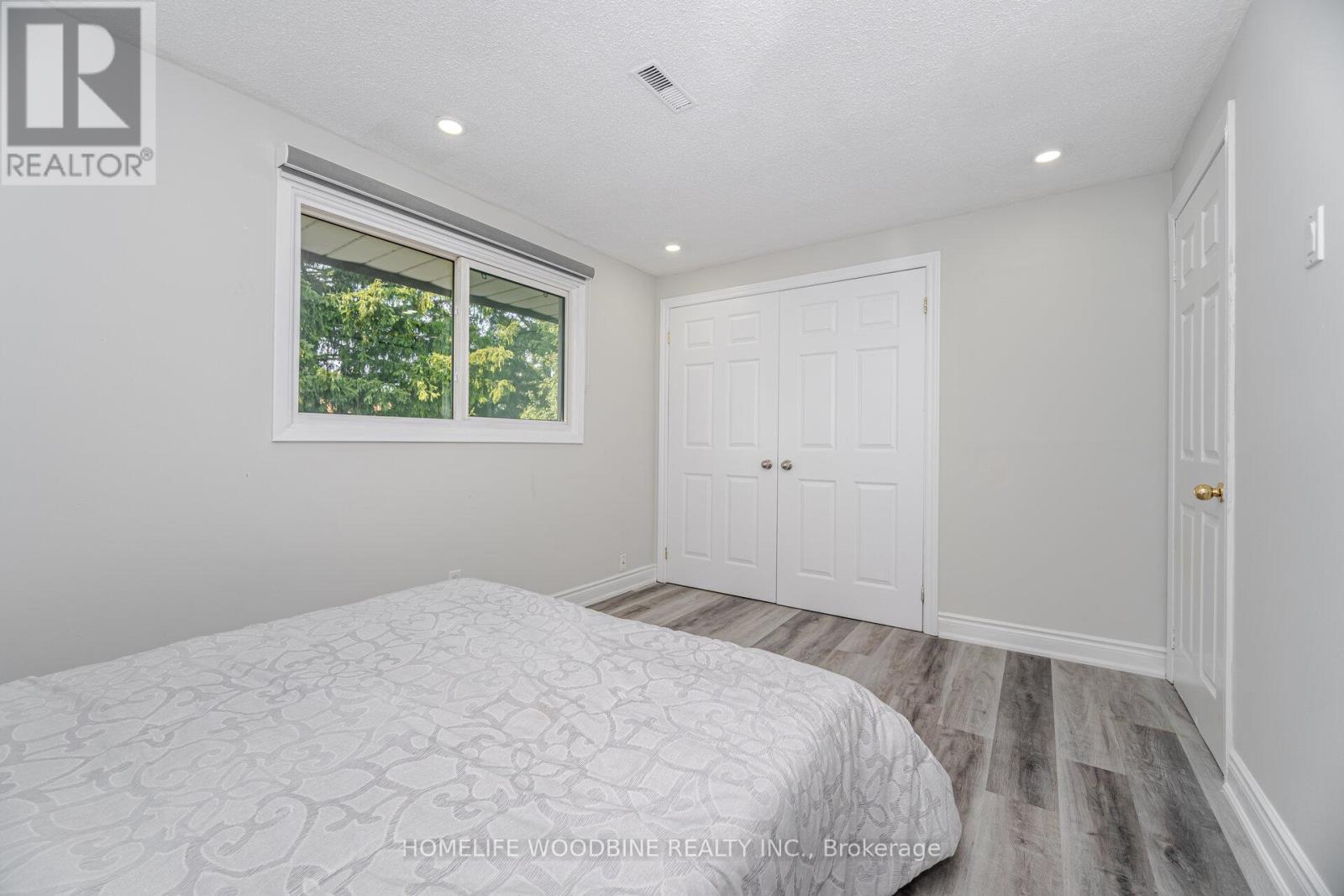 22 Highview Trail, Brampton, Ontario  L6S 1P5 - Photo 26 - W12393832