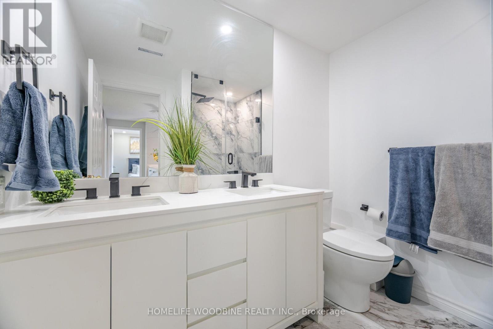 22 Highview Trail, Brampton, Ontario  L6S 1P5 - Photo 31 - W12393832