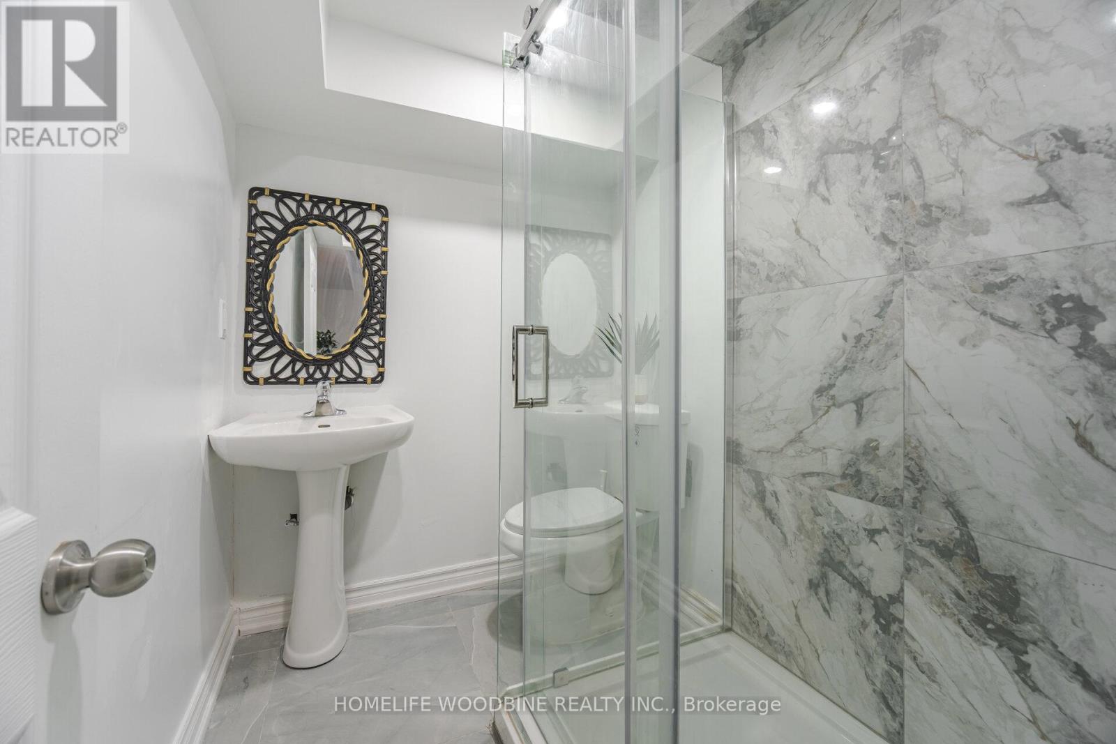 22 Highview Trail, Brampton, Ontario  L6S 1P5 - Photo 38 - W12393832