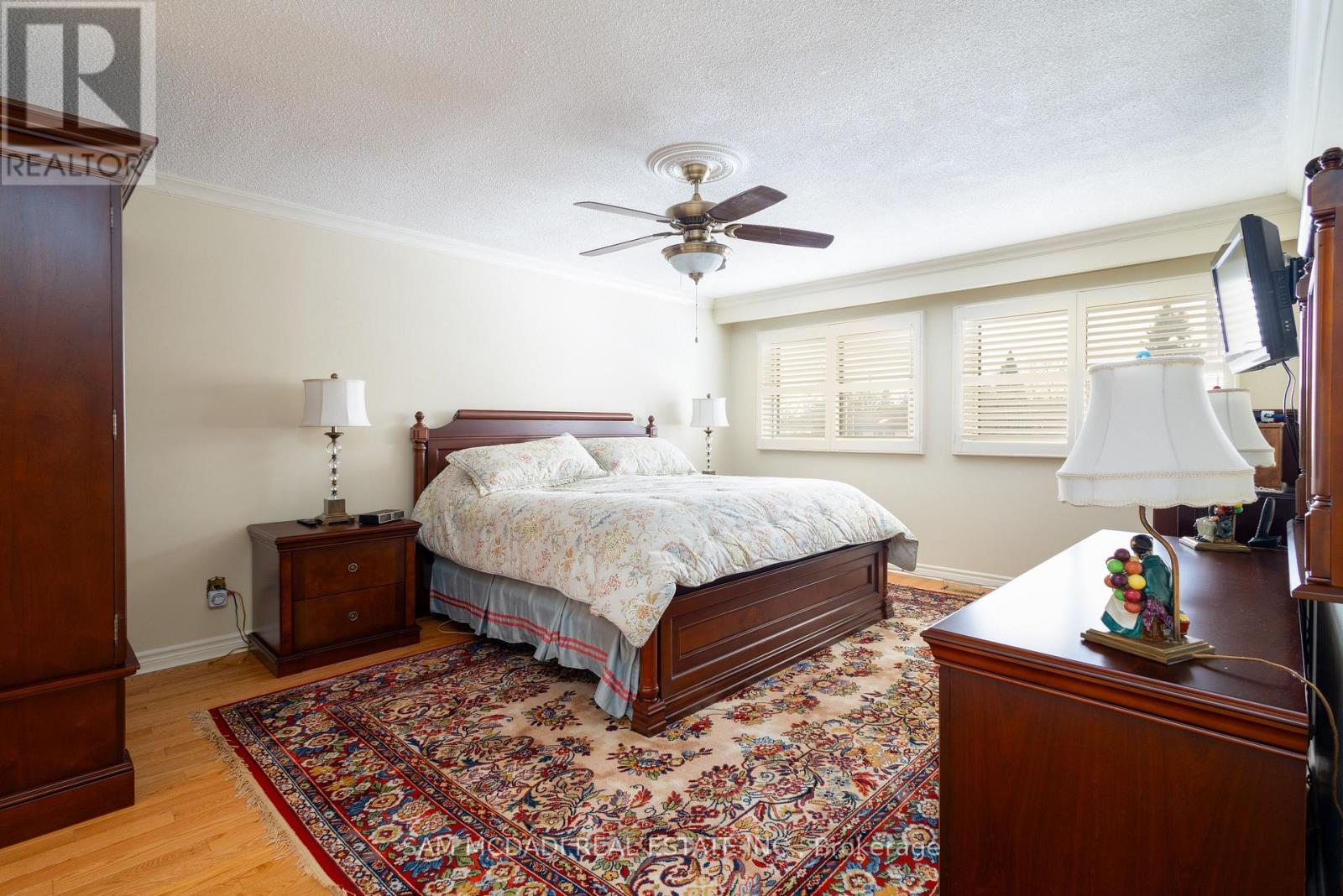 2529 Claymore Crescent, Mississauga (Erindale), Ontario  L5C 3A2 - Photo 21 - W12393866