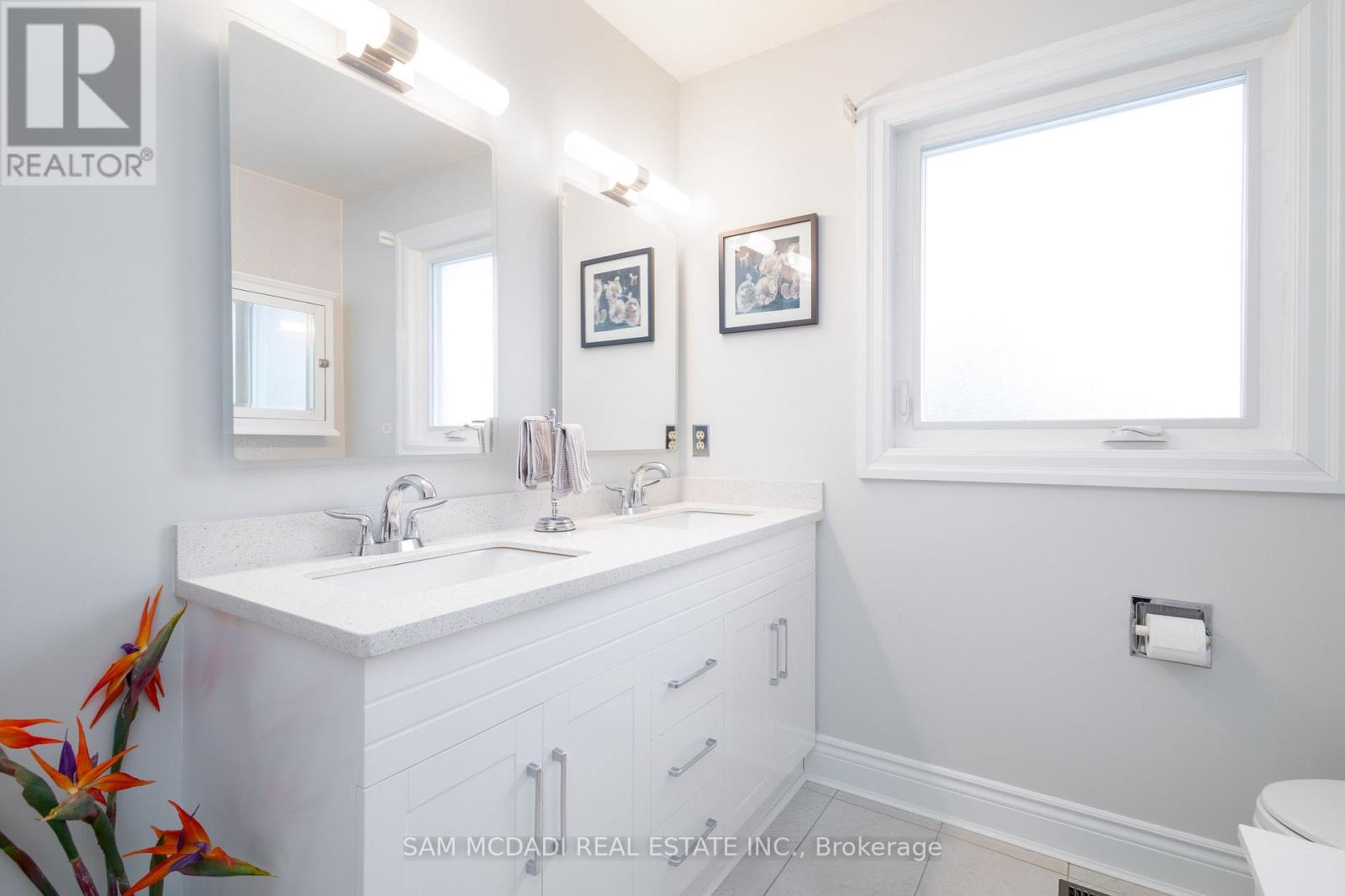 2529 Claymore Crescent, Mississauga (Erindale), Ontario  L5C 3A2 - Photo 26 - W12393866