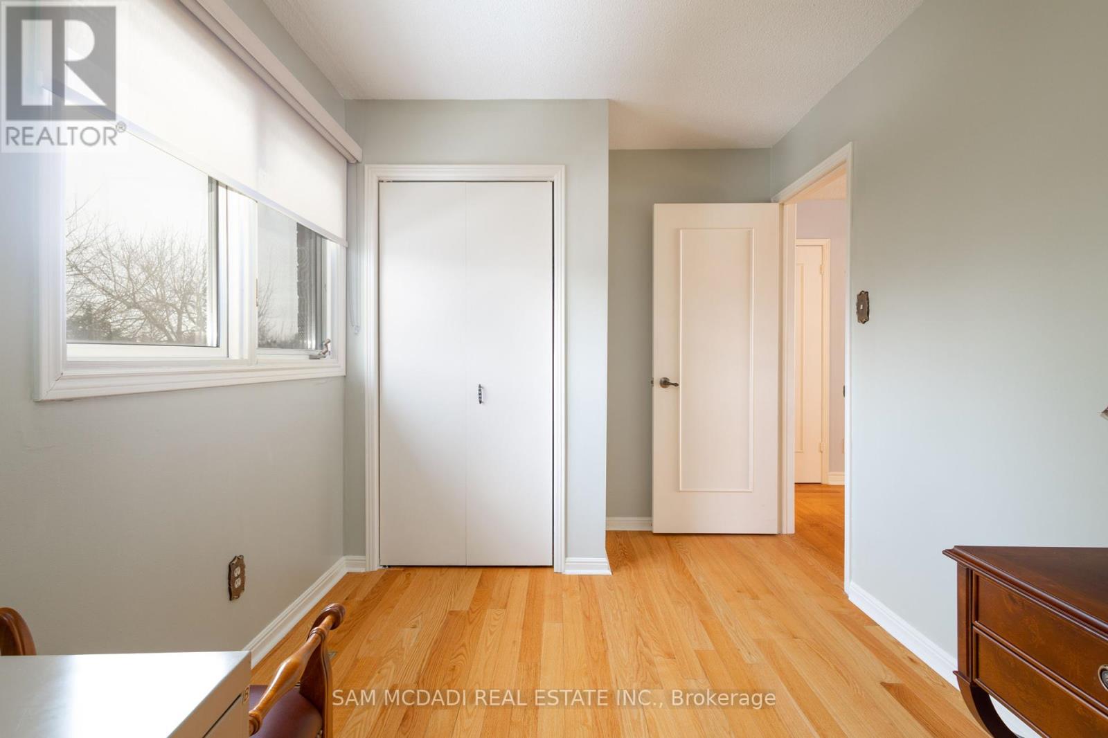 2529 Claymore Crescent, Mississauga (Erindale), Ontario  L5C 3A2 - Photo 27 - W12393866