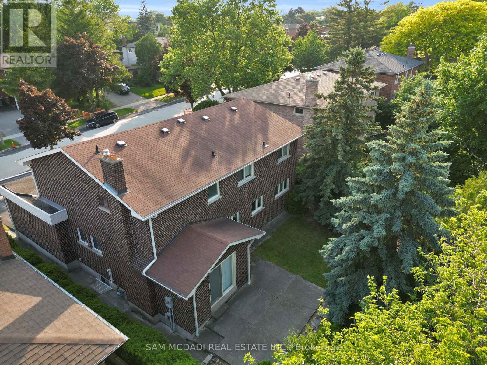 2529 Claymore Crescent, Mississauga (Erindale), Ontario  L5C 3A2 - Photo 41 - W12393866