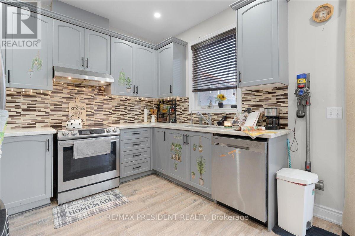 56 Natronia Trail, Brampton (Bram East), Ontario  L6P 3N8 - Photo 14 - W12393879