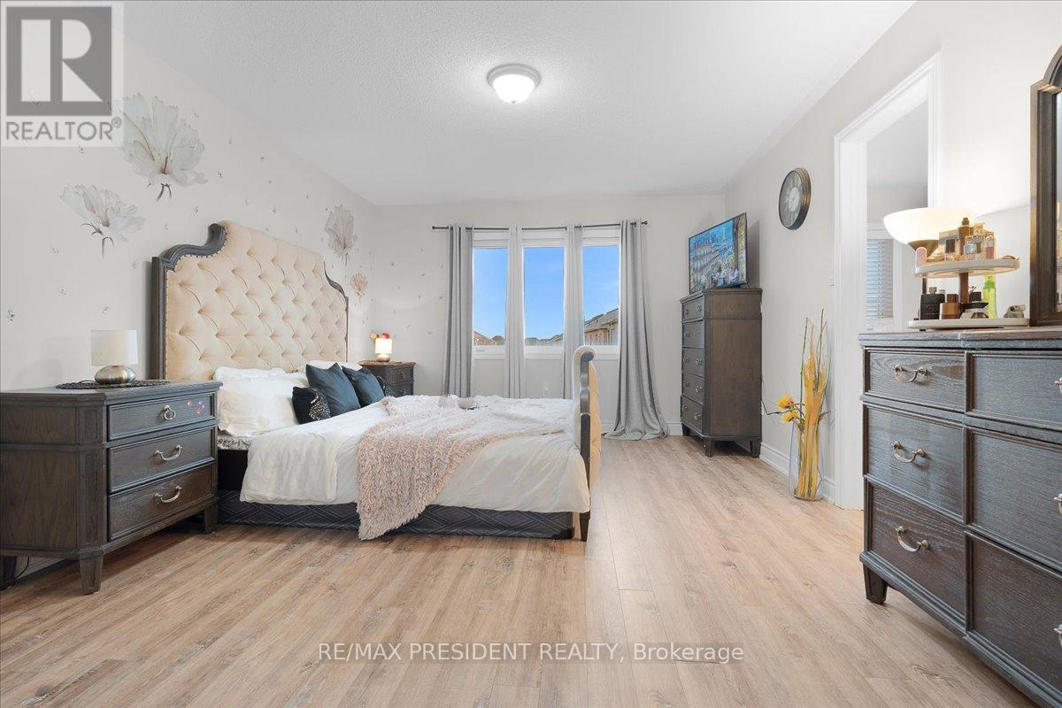 56 Natronia Trail, Brampton (Bram East), Ontario  L6P 3N8 - Photo 19 - W12393879