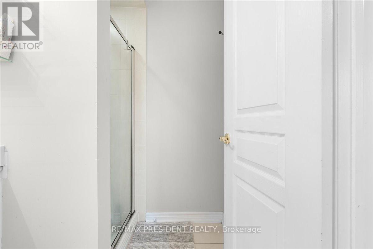 56 Natronia Trail, Brampton (Bram East), Ontario  L6P 3N8 - Photo 22 - W12393879