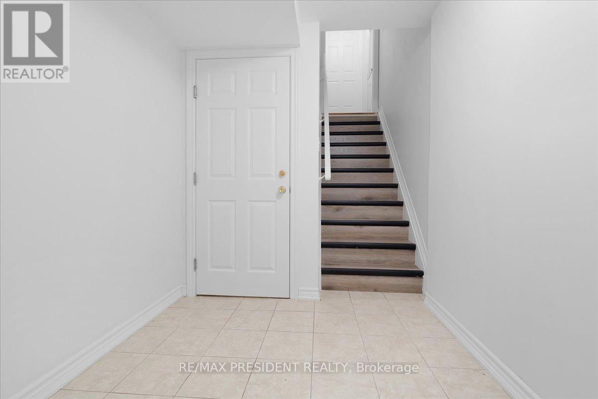 56 Natronia Trail, Brampton (Bram East), Ontario  L6P 3N8 - Photo 35 - W12393879