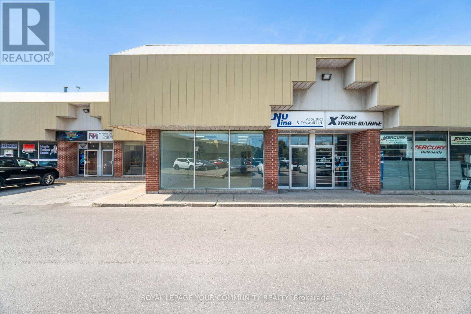 5 - 2001 Albion Road, Toronto, Ontario  M9W 6V6 - Photo 1 - W12393900