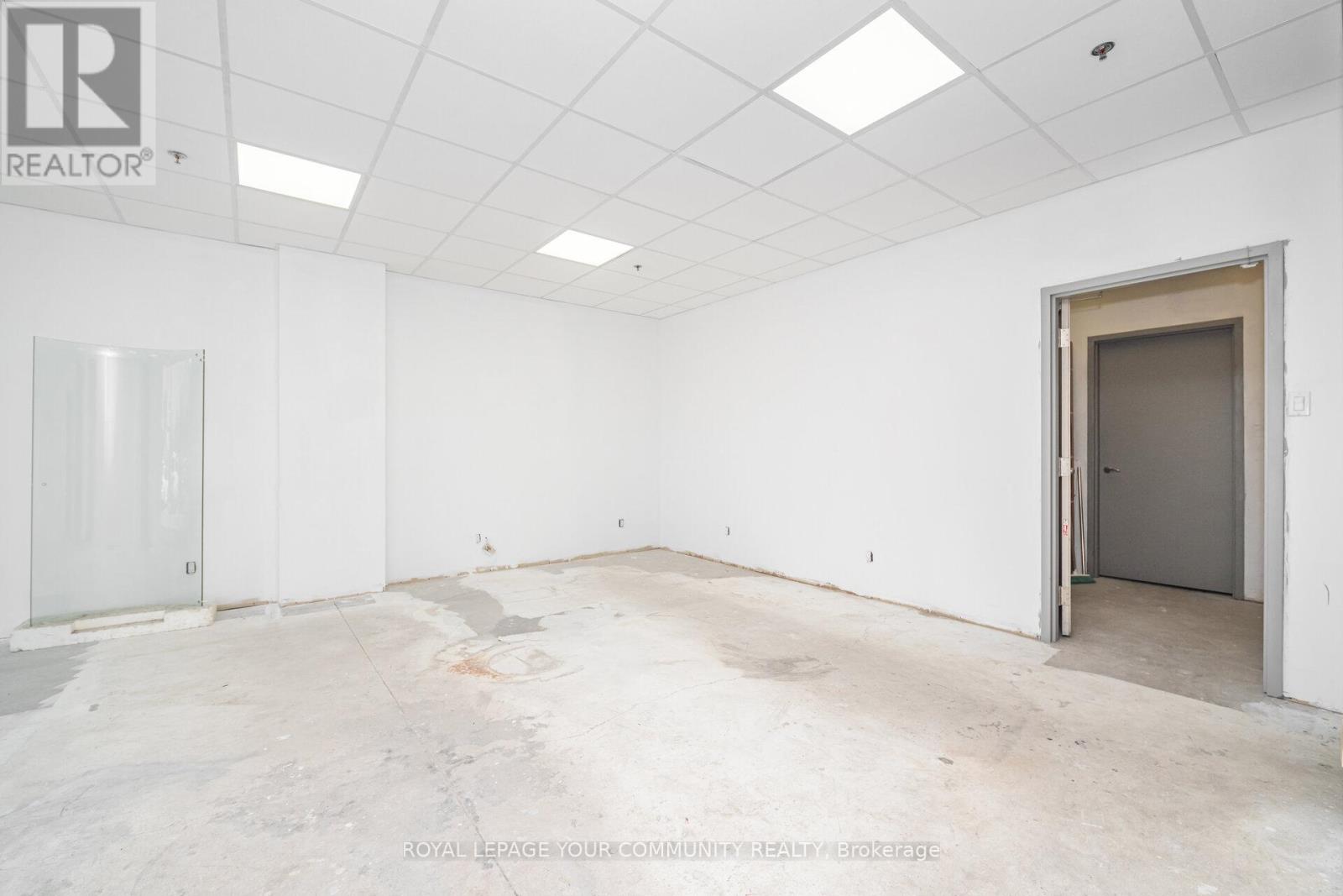 5 - 2001 Albion Road, Toronto, Ontario  M9W 6V6 - Photo 11 - W12393900