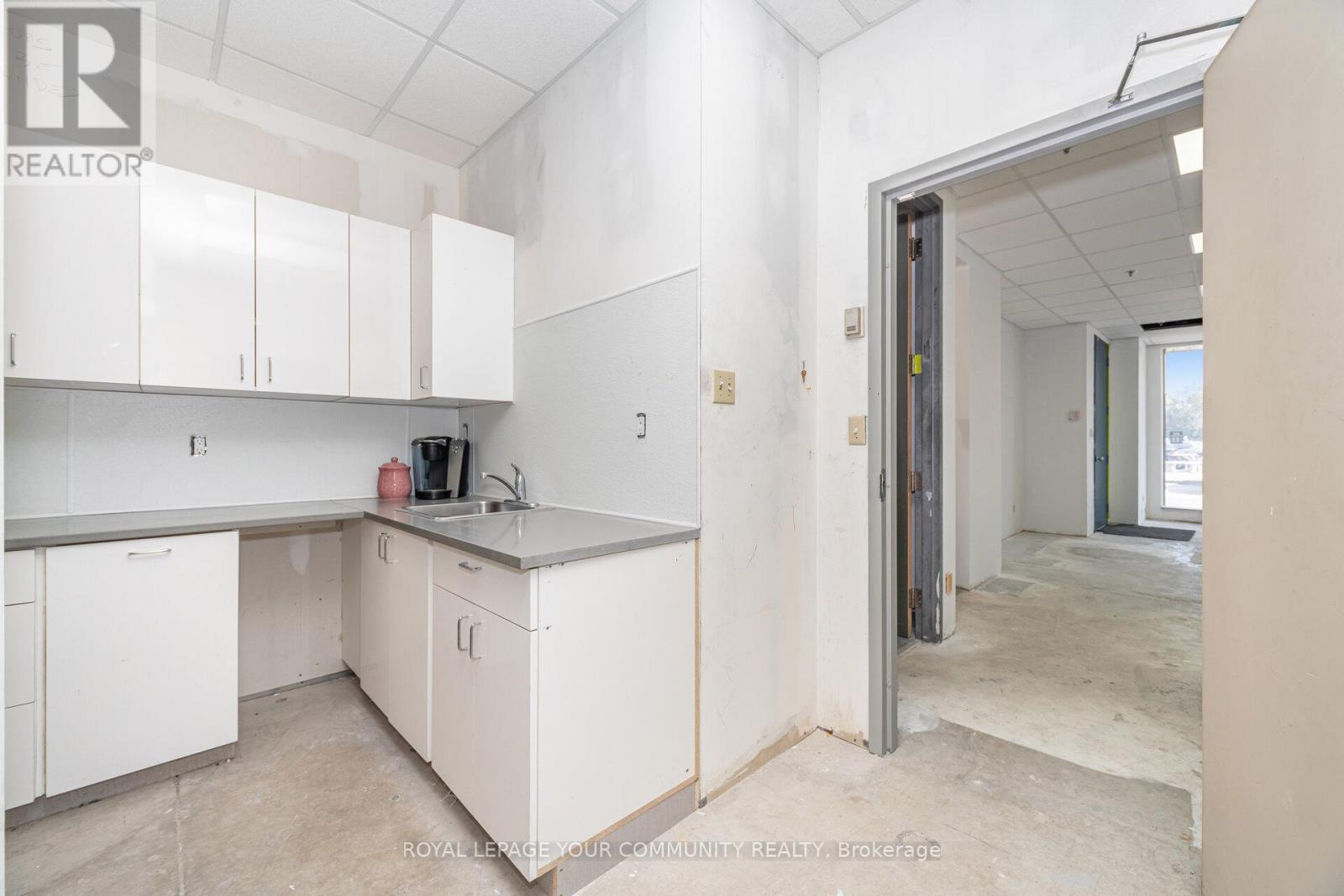 5 - 2001 Albion Road, Toronto, Ontario  M9W 6V6 - Photo 19 - W12393900