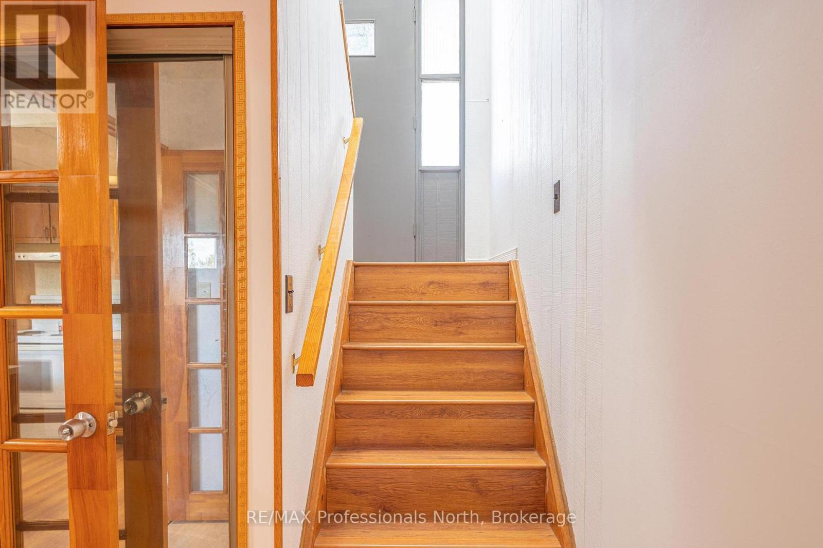 26 Prentice Street, Minden Hills, Ontario  K0M 2K0 - Photo 39 - X12392637