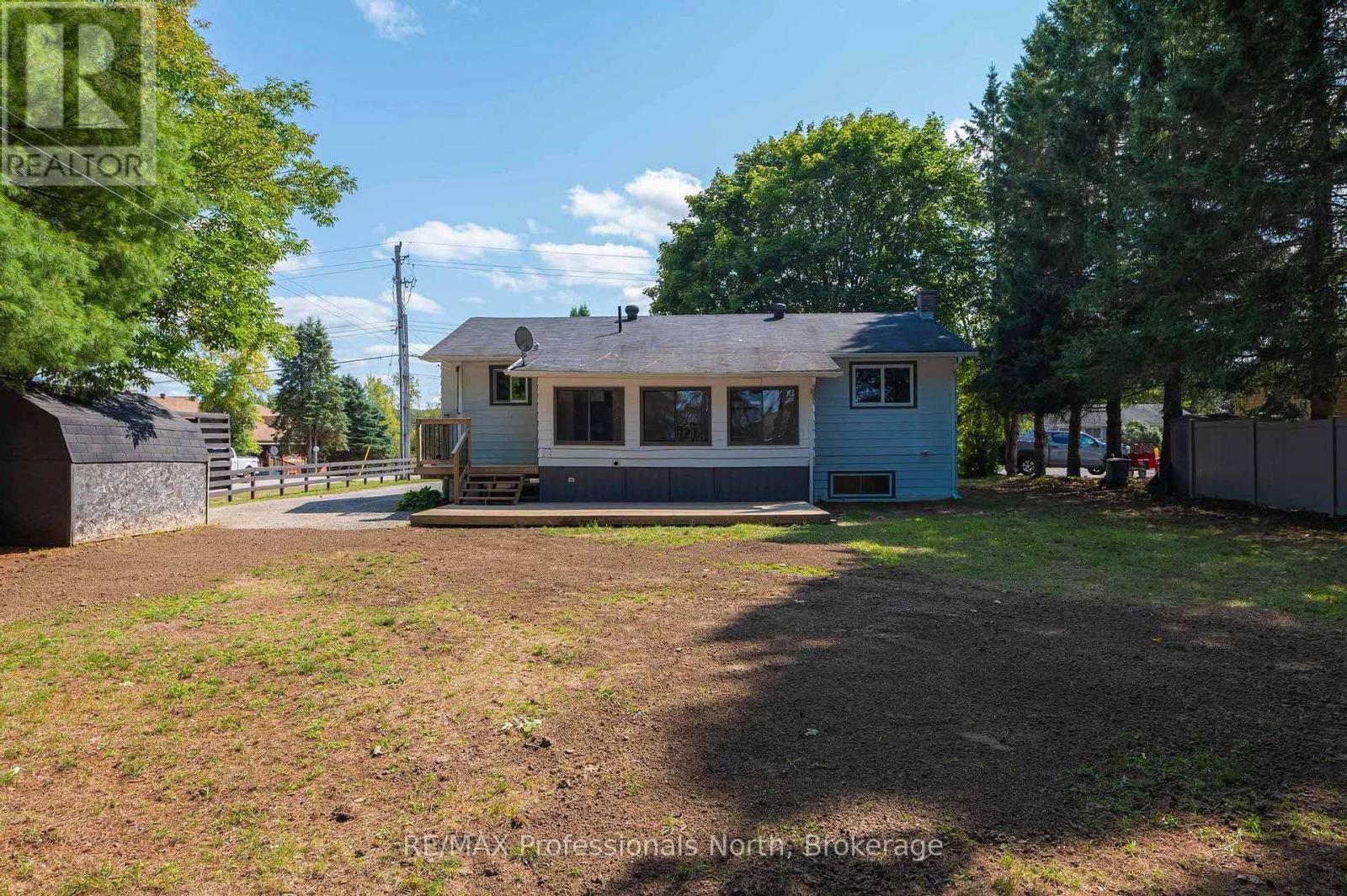 26 Prentice Street, Minden Hills, Ontario  K0M 2K0 - Photo 9 - X12392637