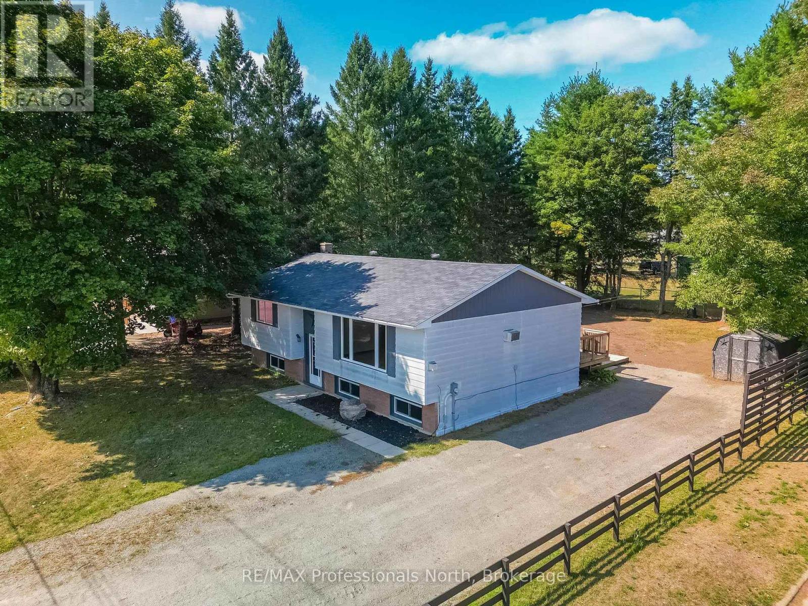 26 Prentice Street, Minden Hills, Ontario  K0M 2K0 - Photo 47 - X12392637