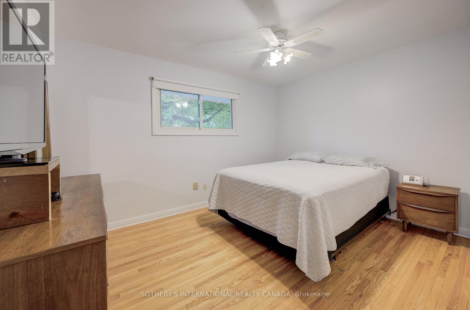 51 Ottawa Crescent W, Guelph, Ontario  N1E 2A7 - Photo 21 - X12393834