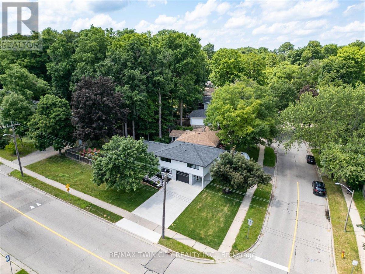 162 Greenbrook Drive, Kitchener, Ontario  N2M 4J7 - Photo 5 - X12393880