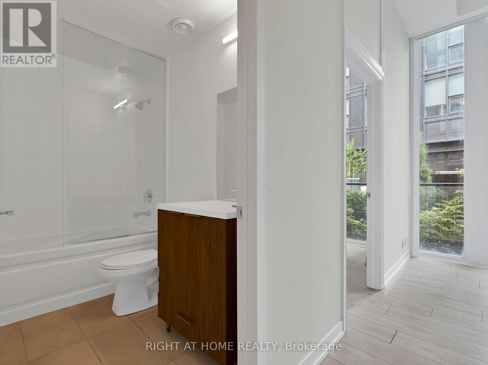 506 - 60 Shuter Street, Toronto, Ontario  M5B 0B7 - Photo 16 - C12393933