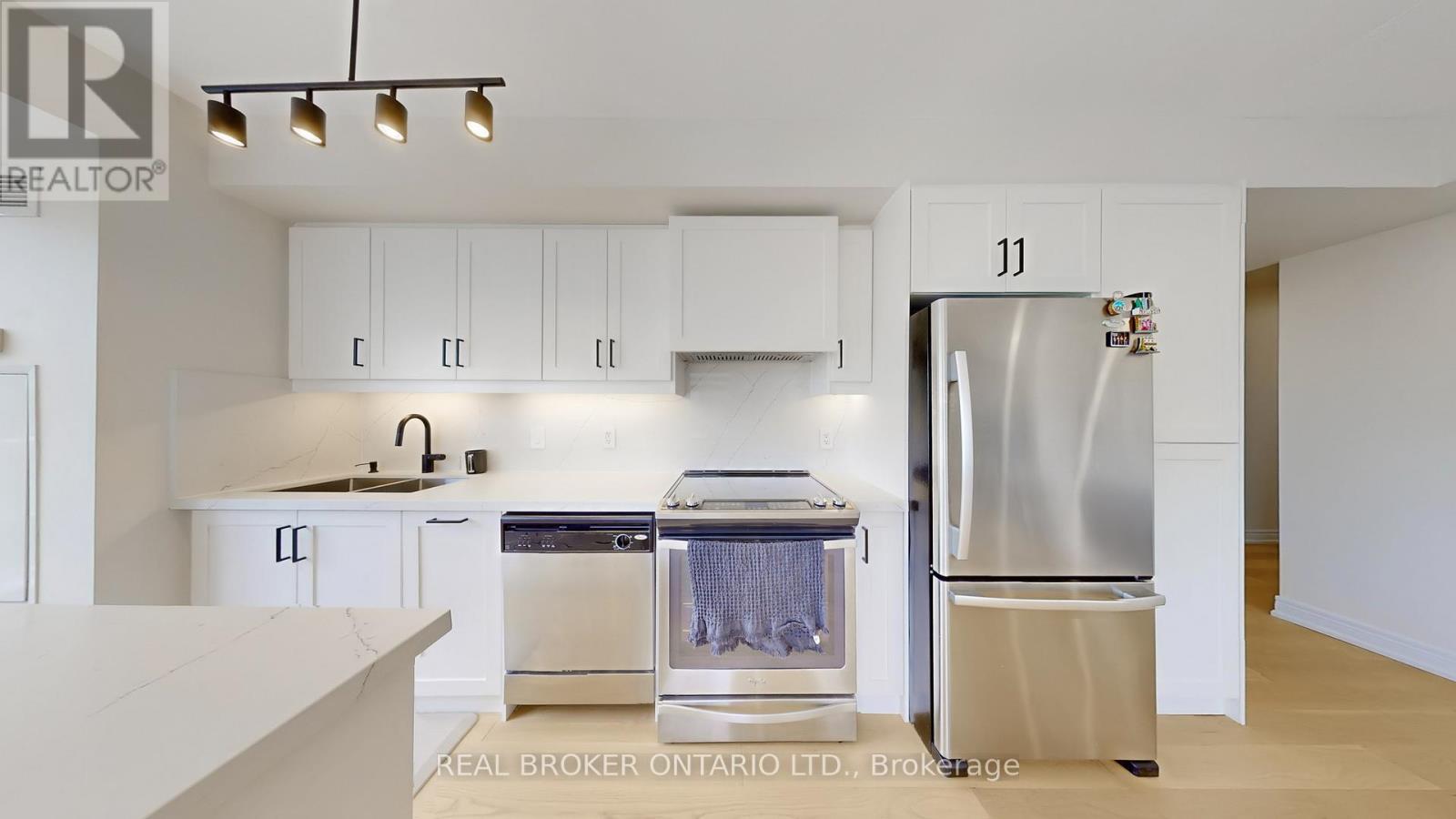 415 - 701 Sheppard Avenue W, Toronto, Ontario  M3H 0B2 - Photo 11 - C12394027