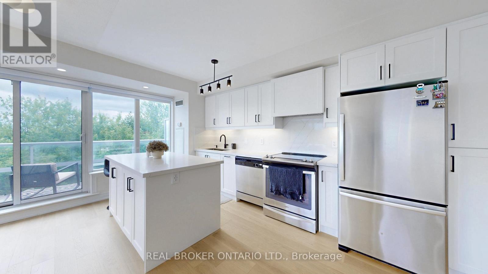 415 - 701 Sheppard Avenue W, Toronto, Ontario  M3H 0B2 - Photo 8 - C12394027