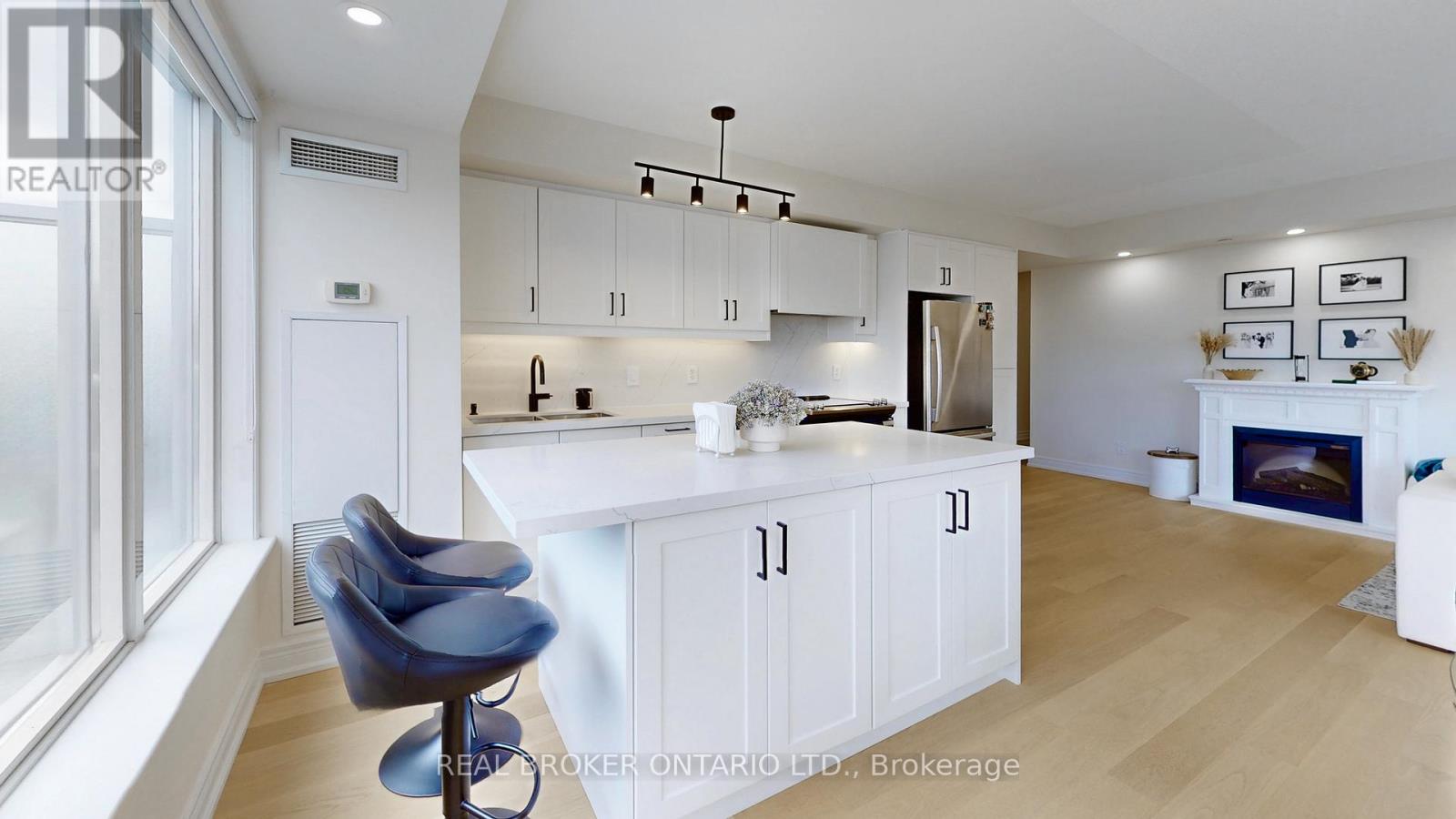 415 - 701 Sheppard Avenue W, Toronto, Ontario  M3H 0B2 - Photo 9 - C12394027