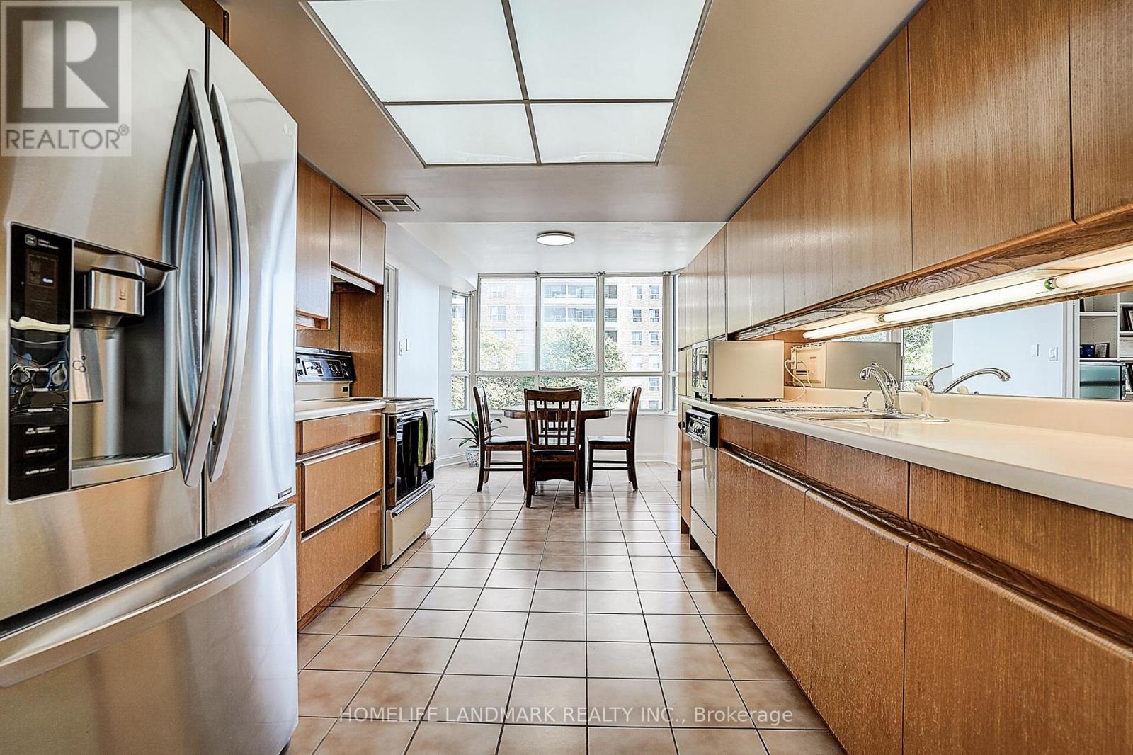 503 - 130 Carlton Street, Toronto (Cabbagetown-South St. James Town), Ontario  M5A 4K3 - Photo 16 - C12394058