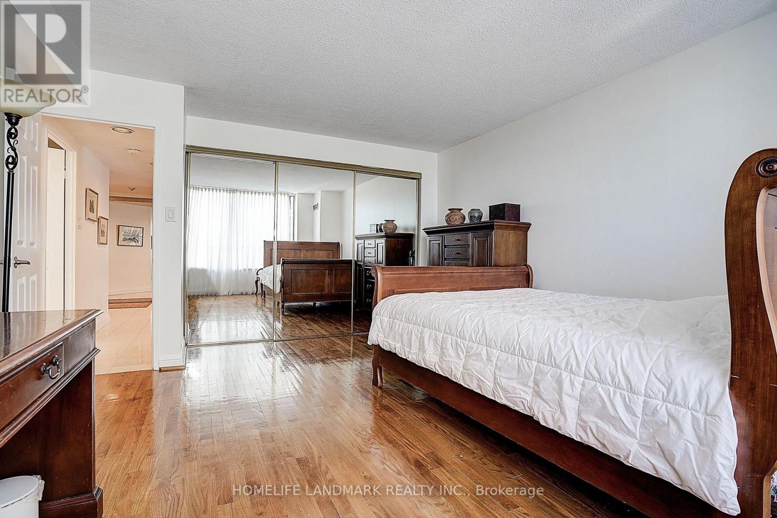 503 - 130 Carlton Street, Toronto (Cabbagetown-South St. James Town), Ontario  M5A 4K3 - Photo 28 - C12394058
