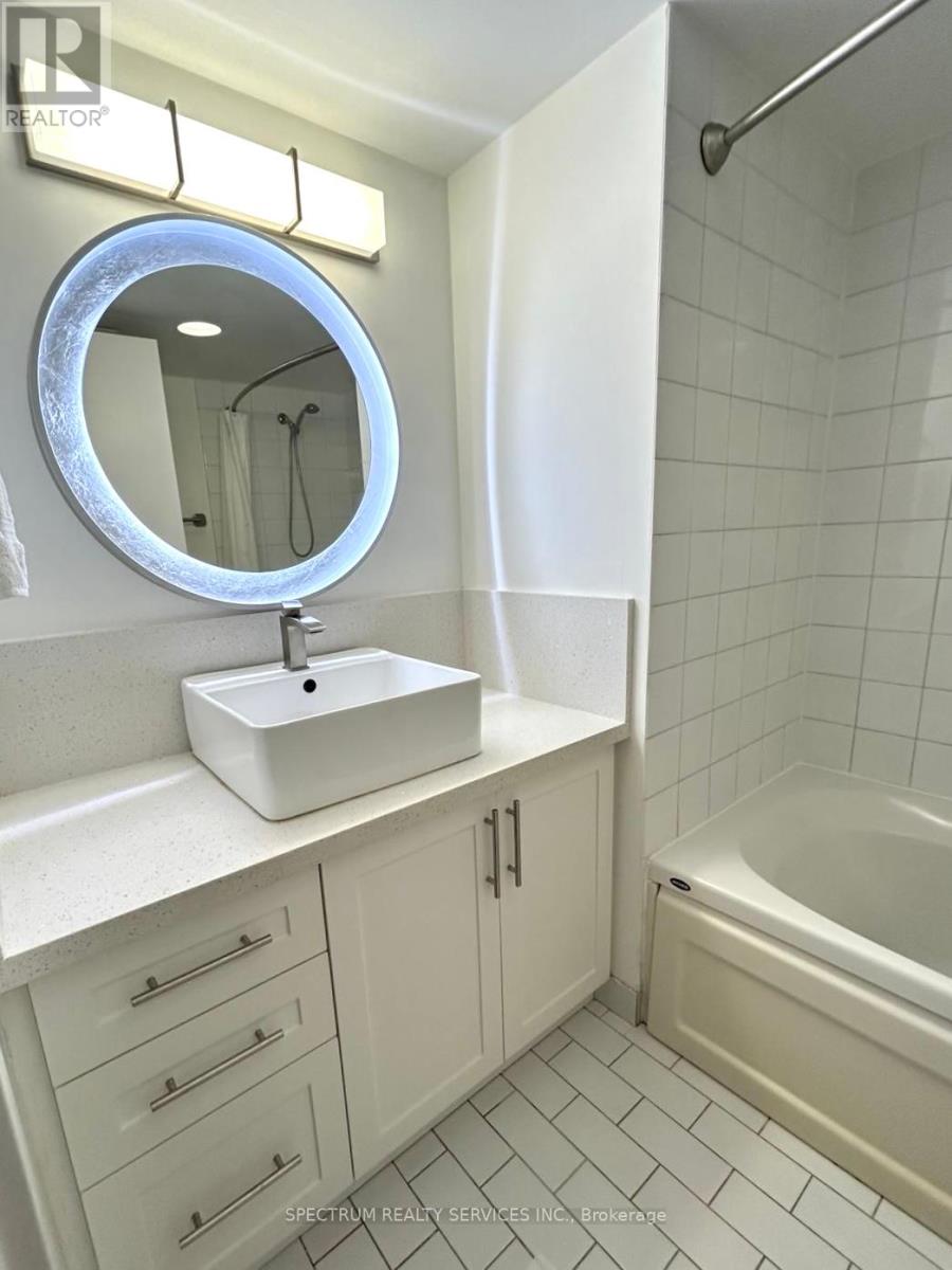 1605 - 44 St Joseph Street, Toronto (Bay Street Corridor), Ontario  M4Y 2W4 - Photo 10 - C12394090