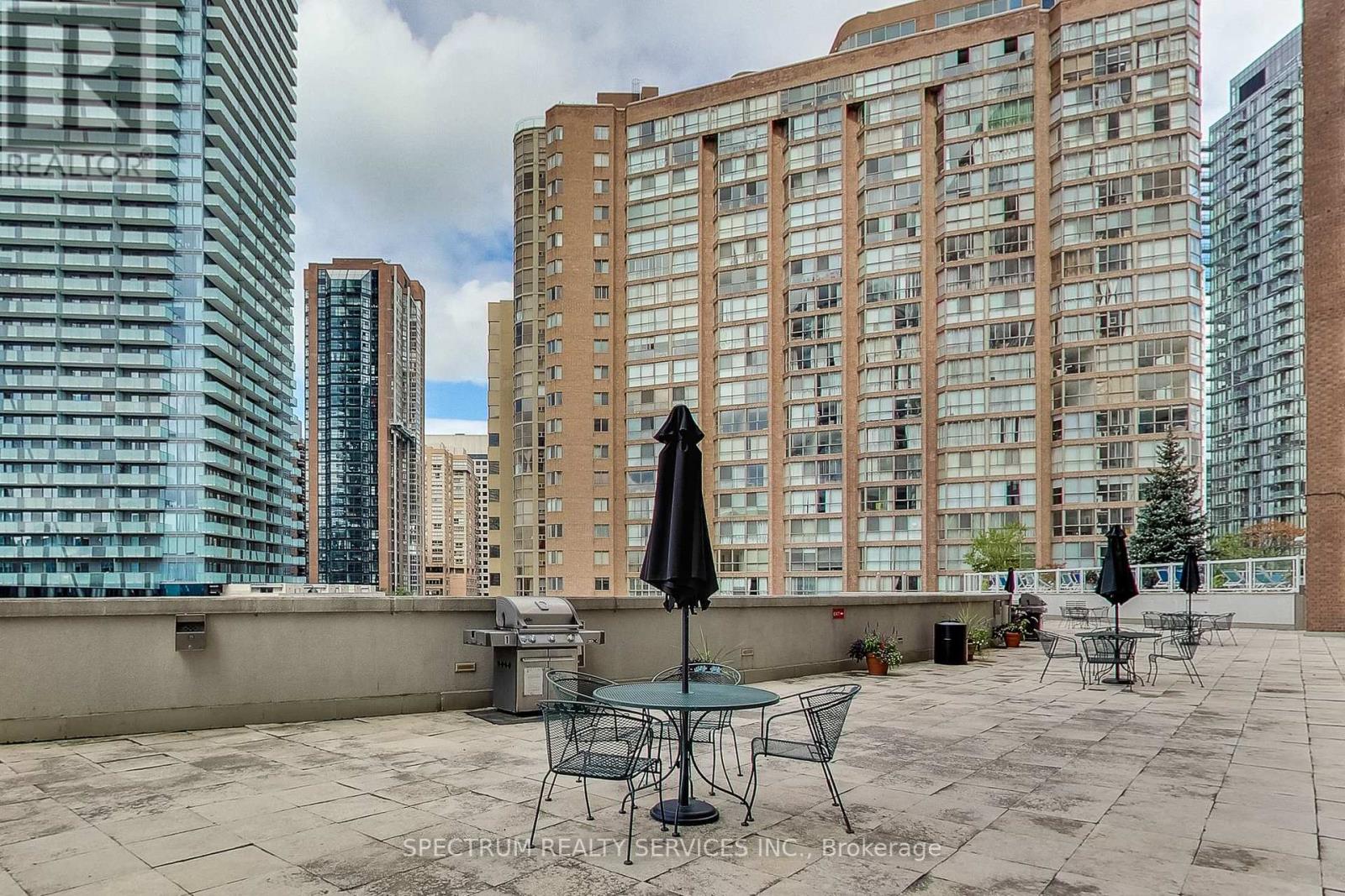 1605 - 44 St Joseph Street, Toronto (Bay Street Corridor), Ontario  M4Y 2W4 - Photo 15 - C12394090