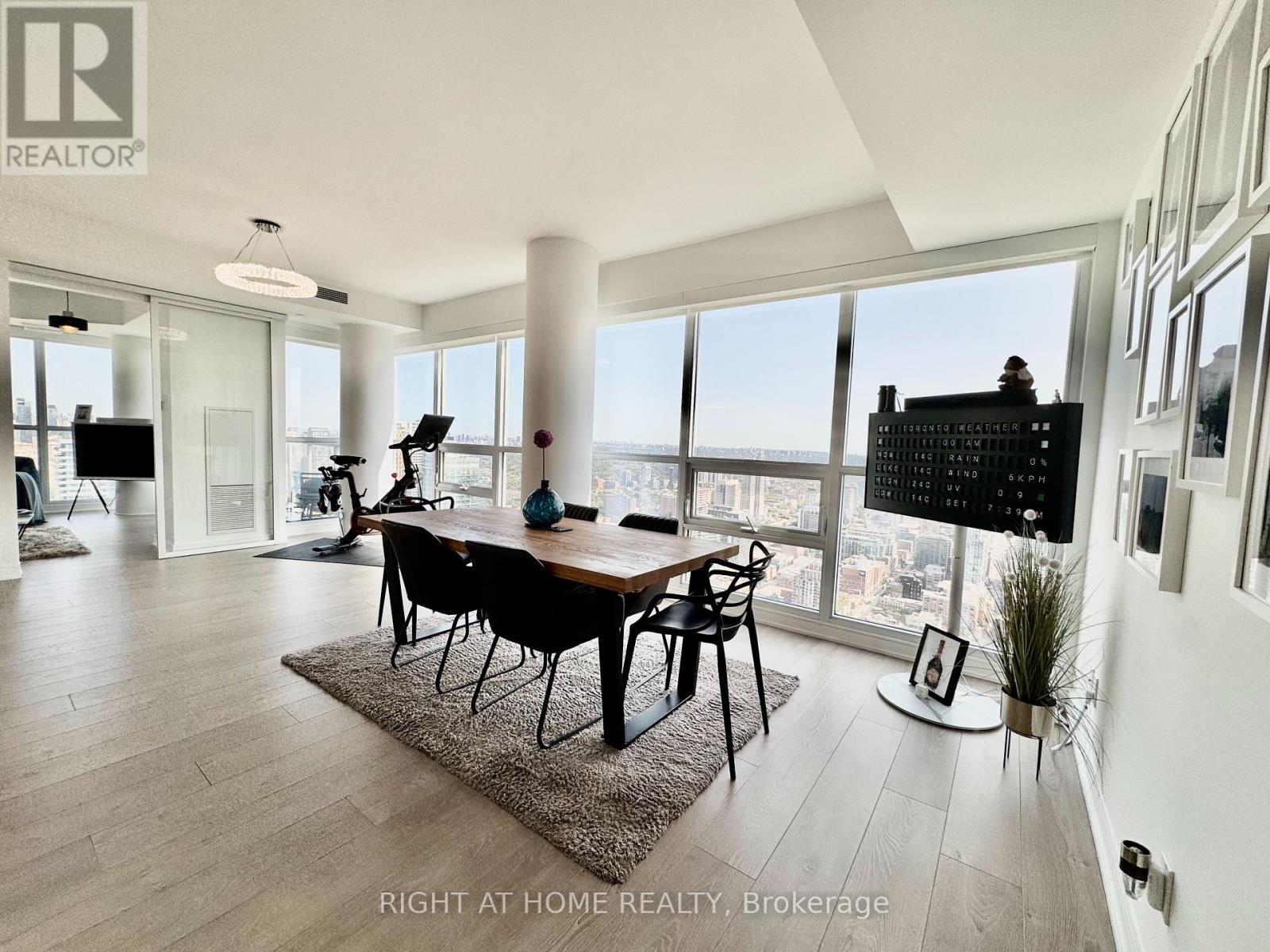 5004 - 88 Scott Street, Toronto, Ontario  M5E 0A9 - Photo 11 - C12394115