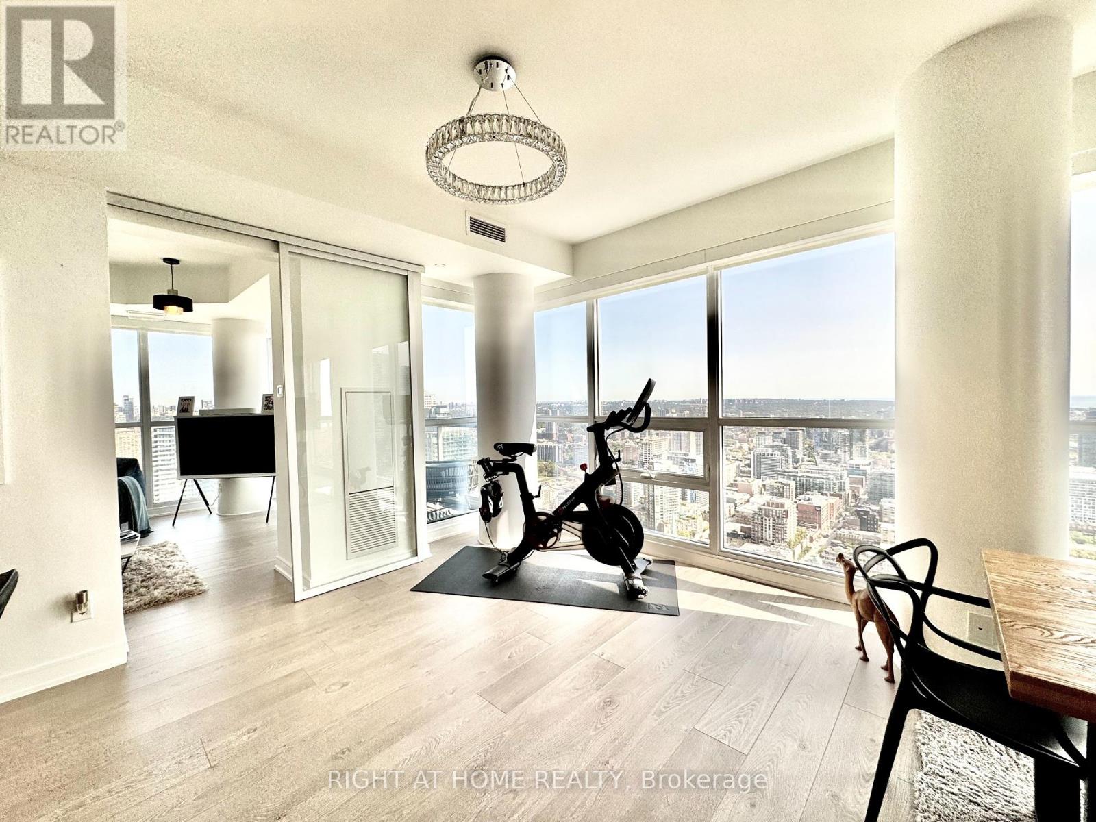 5004 - 88 Scott Street, Toronto, Ontario  M5E 0A9 - Photo 12 - C12394115