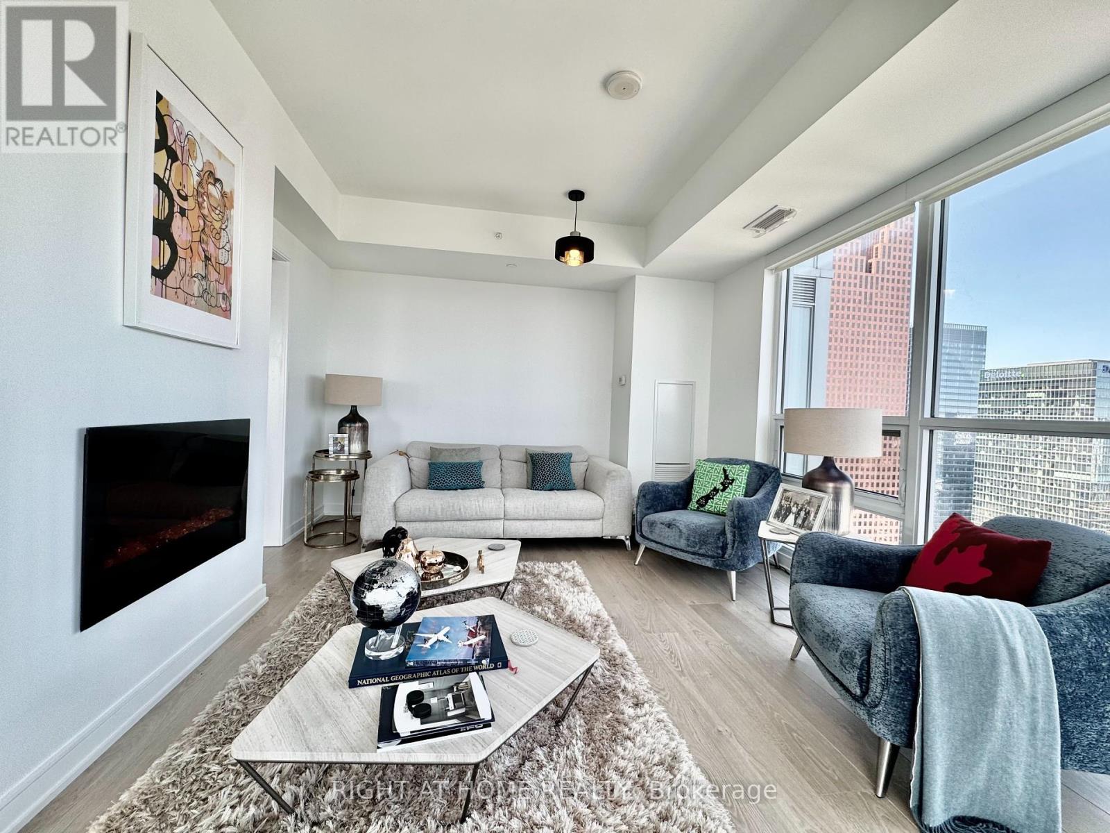 5004 - 88 Scott Street, Toronto, Ontario  M5E 0A9 - Photo 33 - C12394115