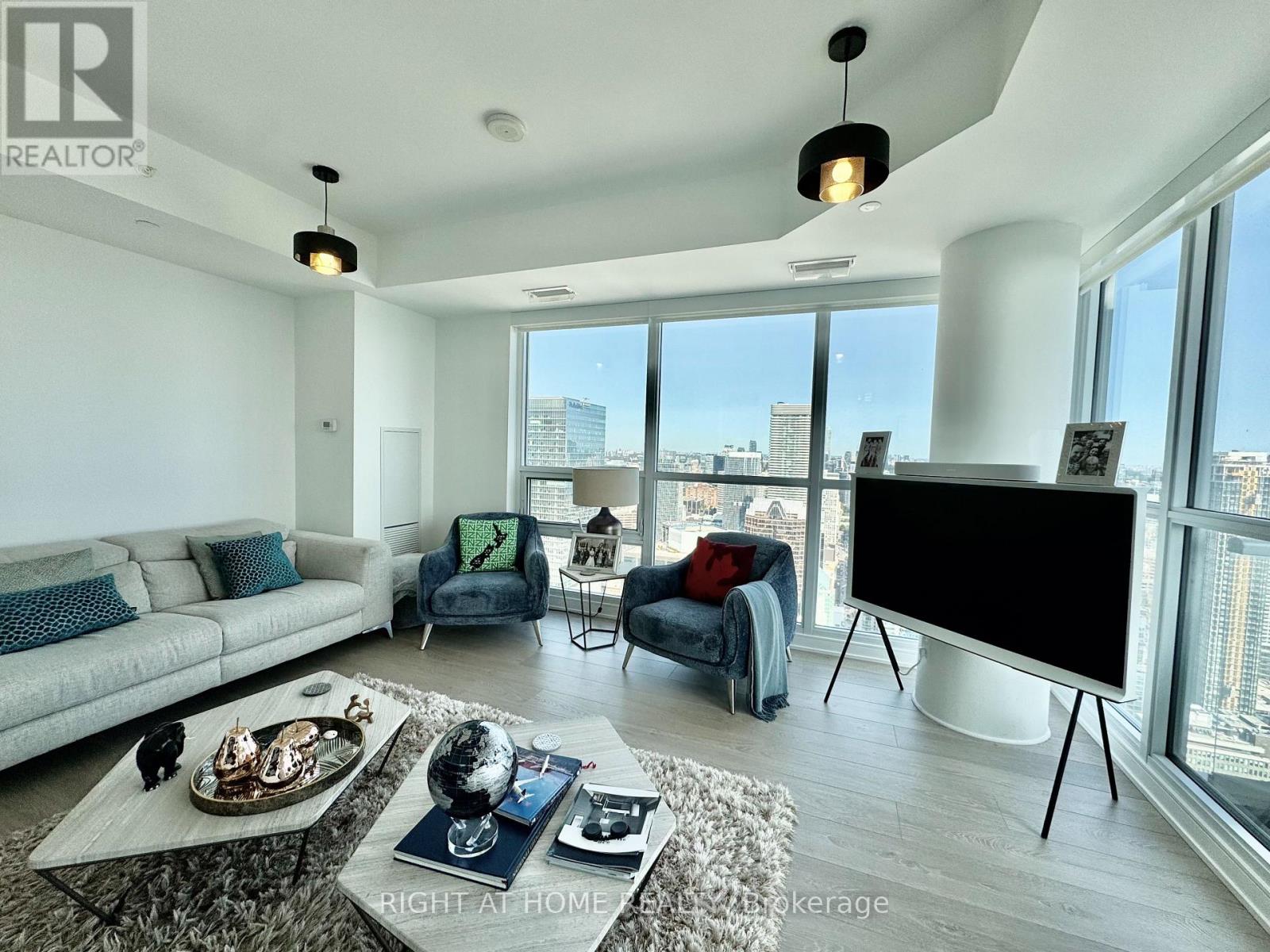 5004 - 88 Scott Street, Toronto, Ontario  M5E 0A9 - Photo 34 - C12394115