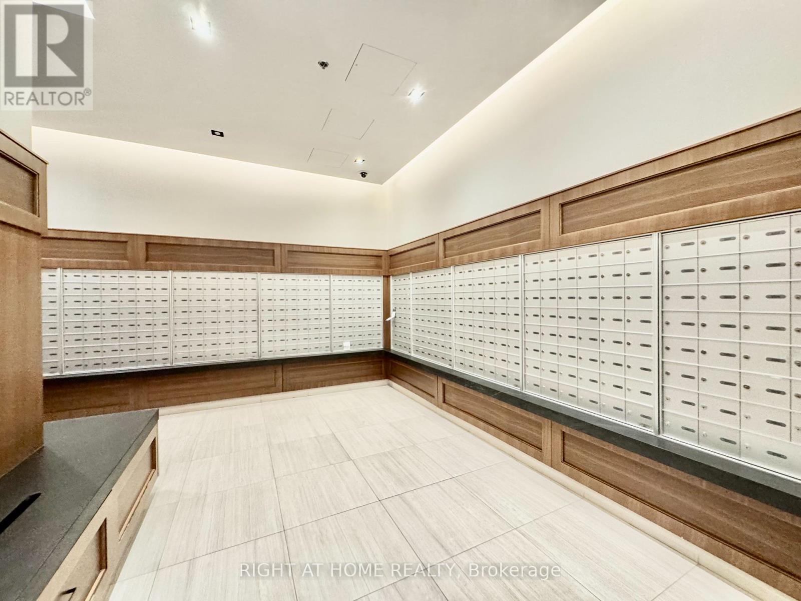 5004 - 88 Scott Street, Toronto, Ontario  M5E 0A9 - Photo 39 - C12394115
