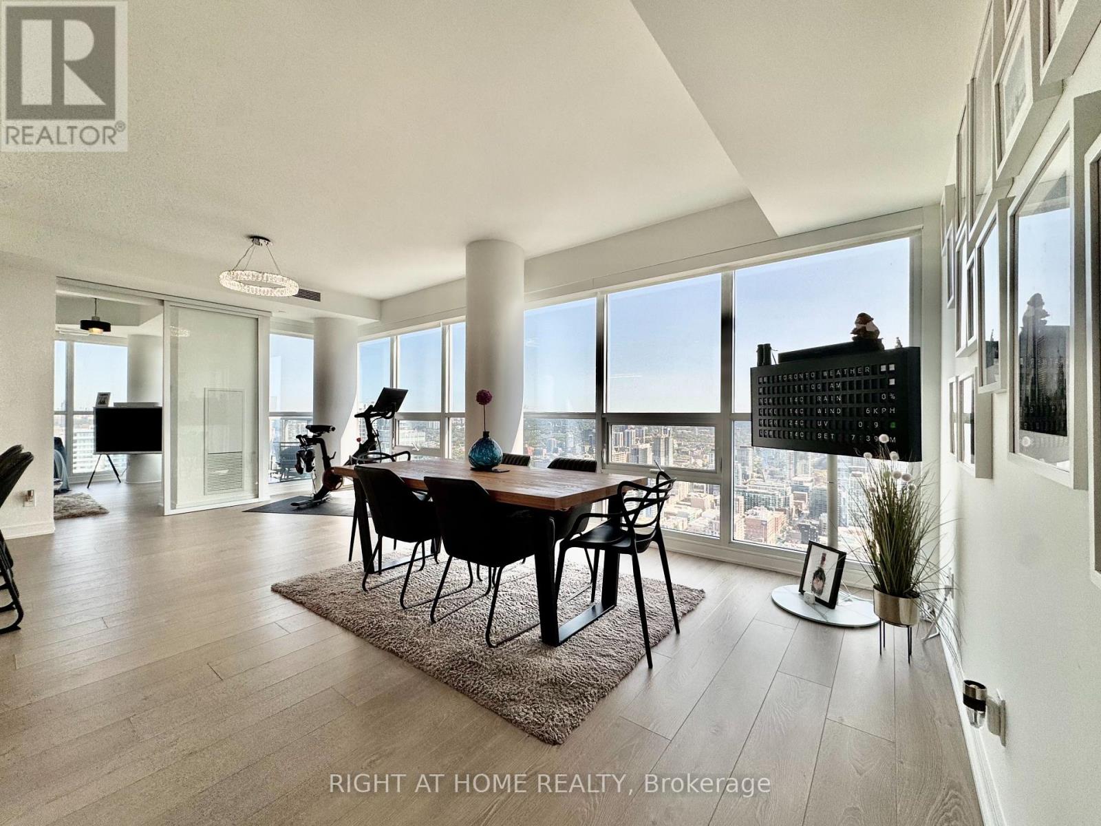 5004 - 88 Scott Street, Toronto, Ontario  M5E 0A9 - Photo 6 - C12394115