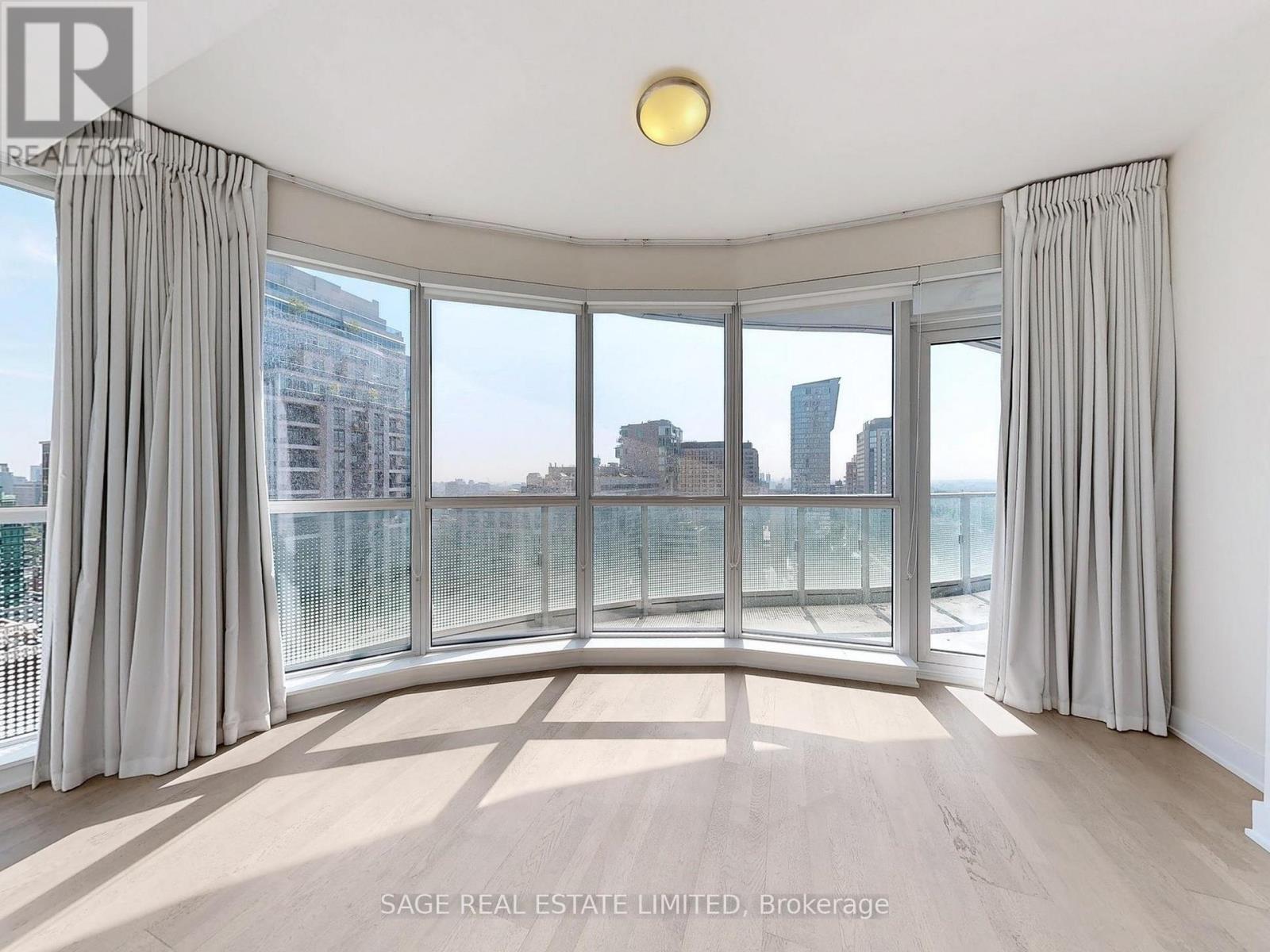 2102 - 88 Cumberland Street, Toronto, Ontario  M5R 1A3 - Photo 14 - C12394126