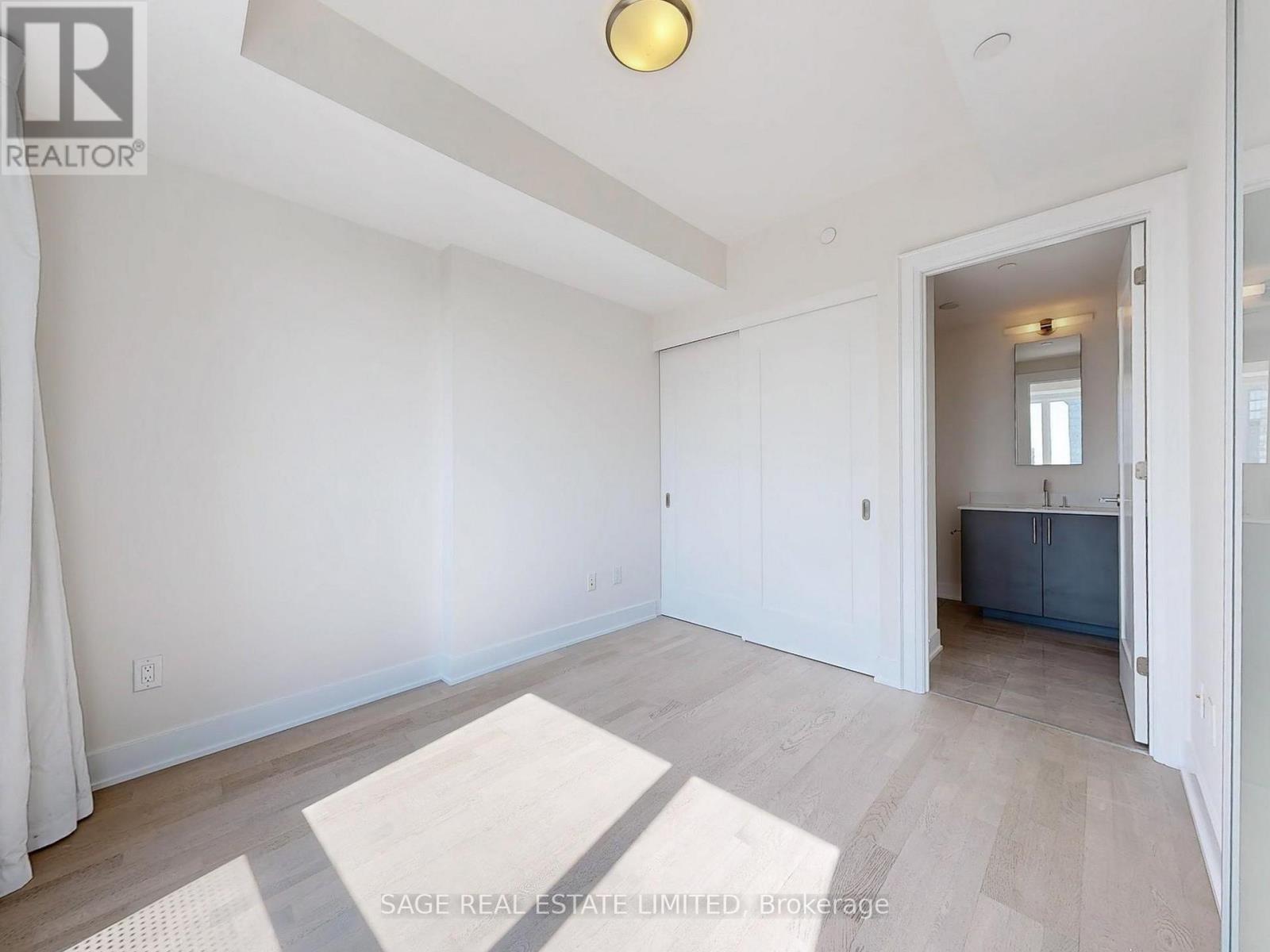 2102 - 88 Cumberland Street, Toronto, Ontario  M5R 1A3 - Photo 20 - C12394126