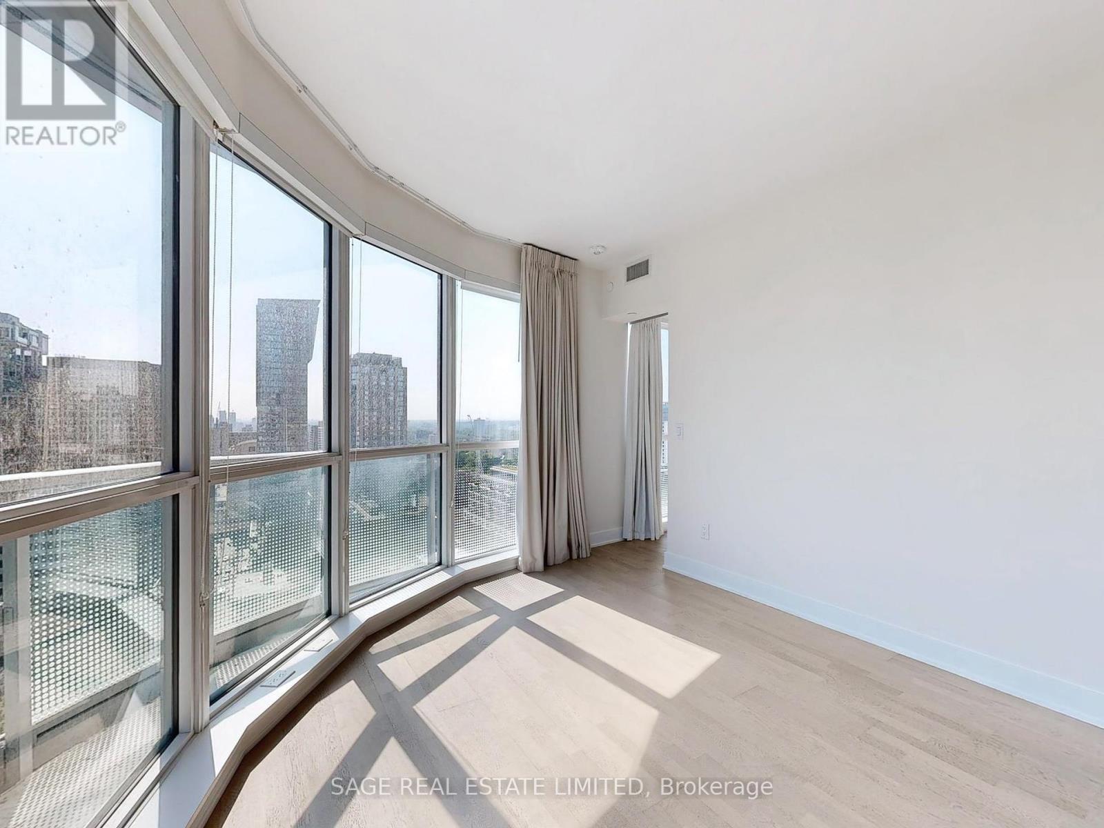2102 - 88 Cumberland Street, Toronto, Ontario  M5R 1A3 - Photo 5 - C12394126