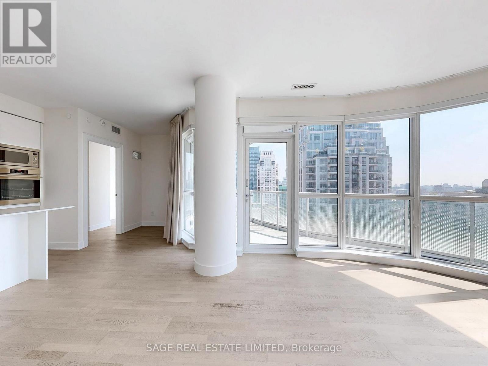 2102 - 88 Cumberland Street, Toronto, Ontario  M5R 1A3 - Photo 8 - C12394126
