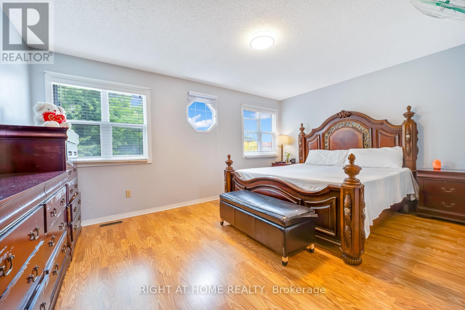 25 Fieldnest Crescent, Whitby (Rolling Acres), Ontario  L1R 1Z5 - Photo 19 - E12379206