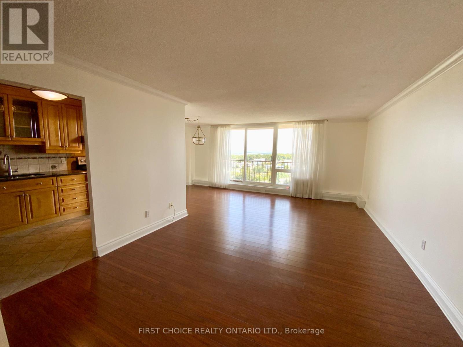 1708 - 665 Bathgate Drive, Ottawa, Ontario  K1K 3Y4 - Photo 4 - X12394143