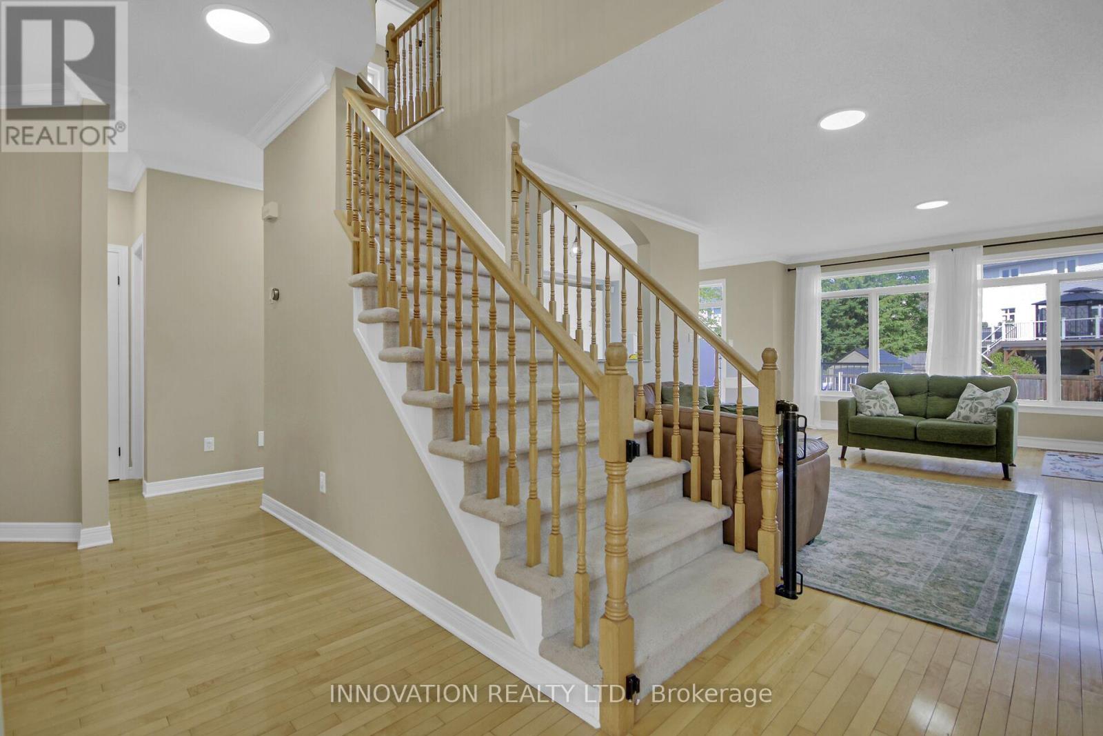 16 Sauble Drive, Ottawa, Ontario  K2M 2Y3 - Photo 4 - X12394190