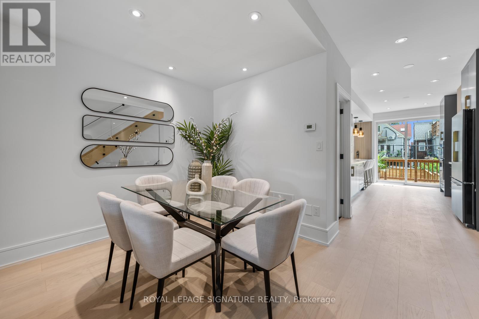11 Victor Avenue, Toronto, Ontario  M4K 1A7 - Photo 11 - E12394085