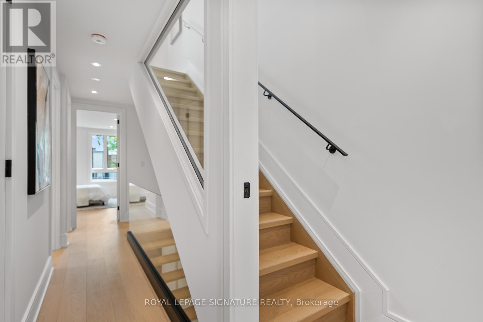 11 Victor Avenue, Toronto, Ontario  M4K 1A7 - Photo 27 - E12394085