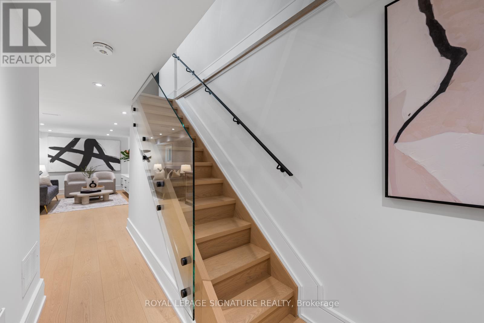 11 Victor Avenue, Toronto, Ontario  M4K 1A7 - Photo 38 - E12394085