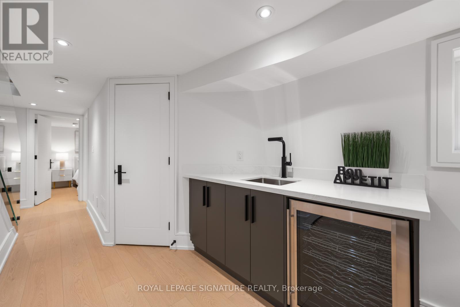 11 Victor Avenue, Toronto, Ontario  M4K 1A7 - Photo 41 - E12394085