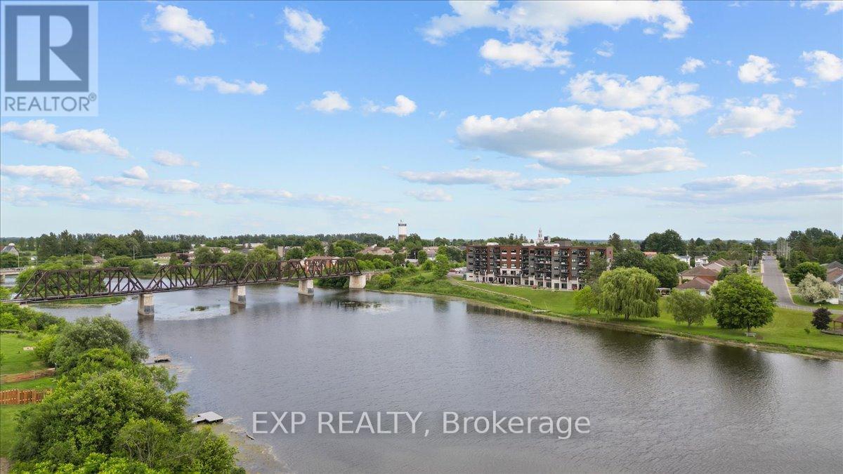 267 Carpe Street, Casselman, Ontario  K0A 1M0 - Photo 3 - X12376307